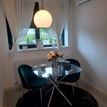Mia!! Self Check-In!! Apartamento Bucareste Exterior foto
