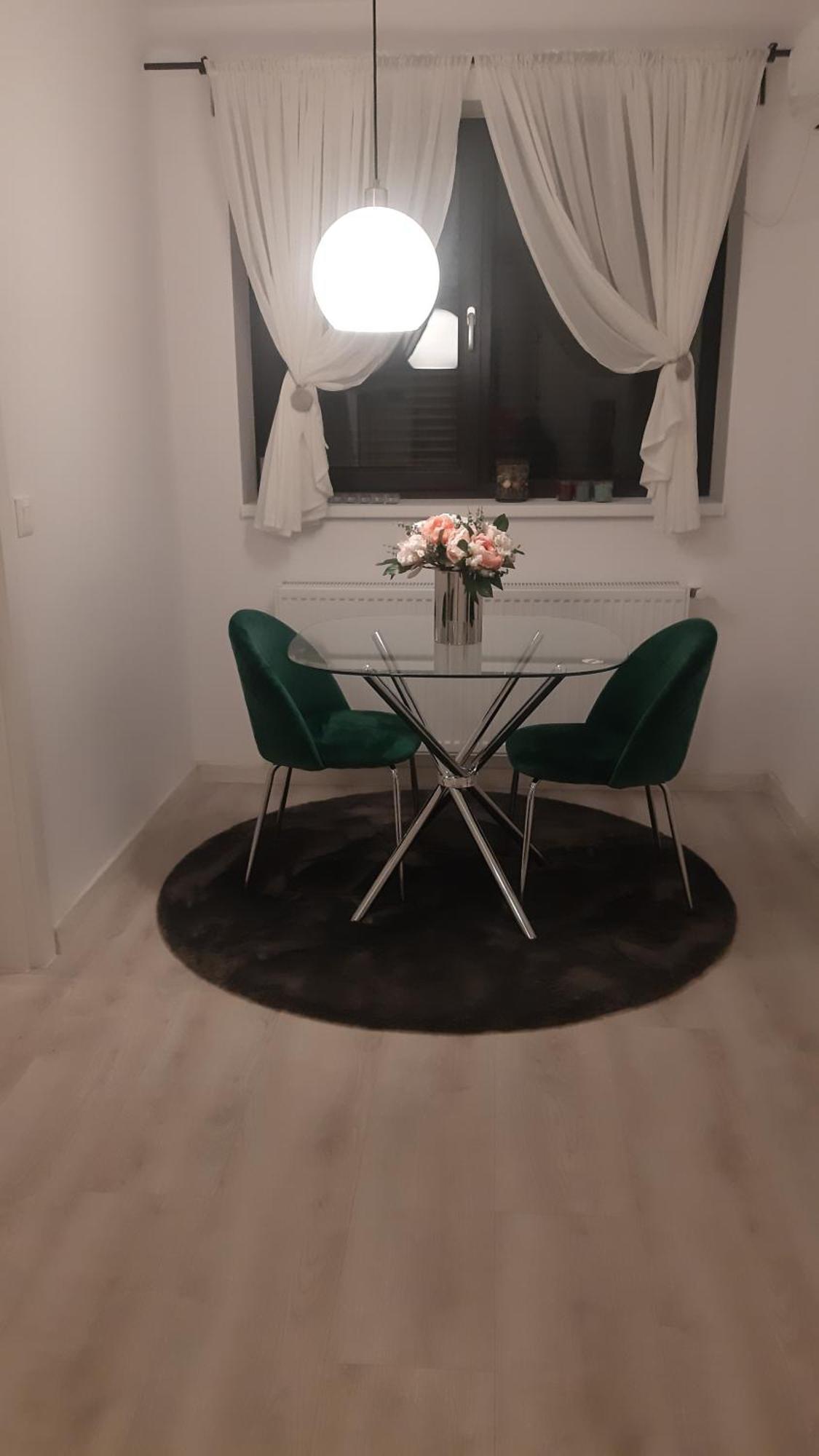Mia!! Self Check-In!! Apartamento Bucareste Exterior foto